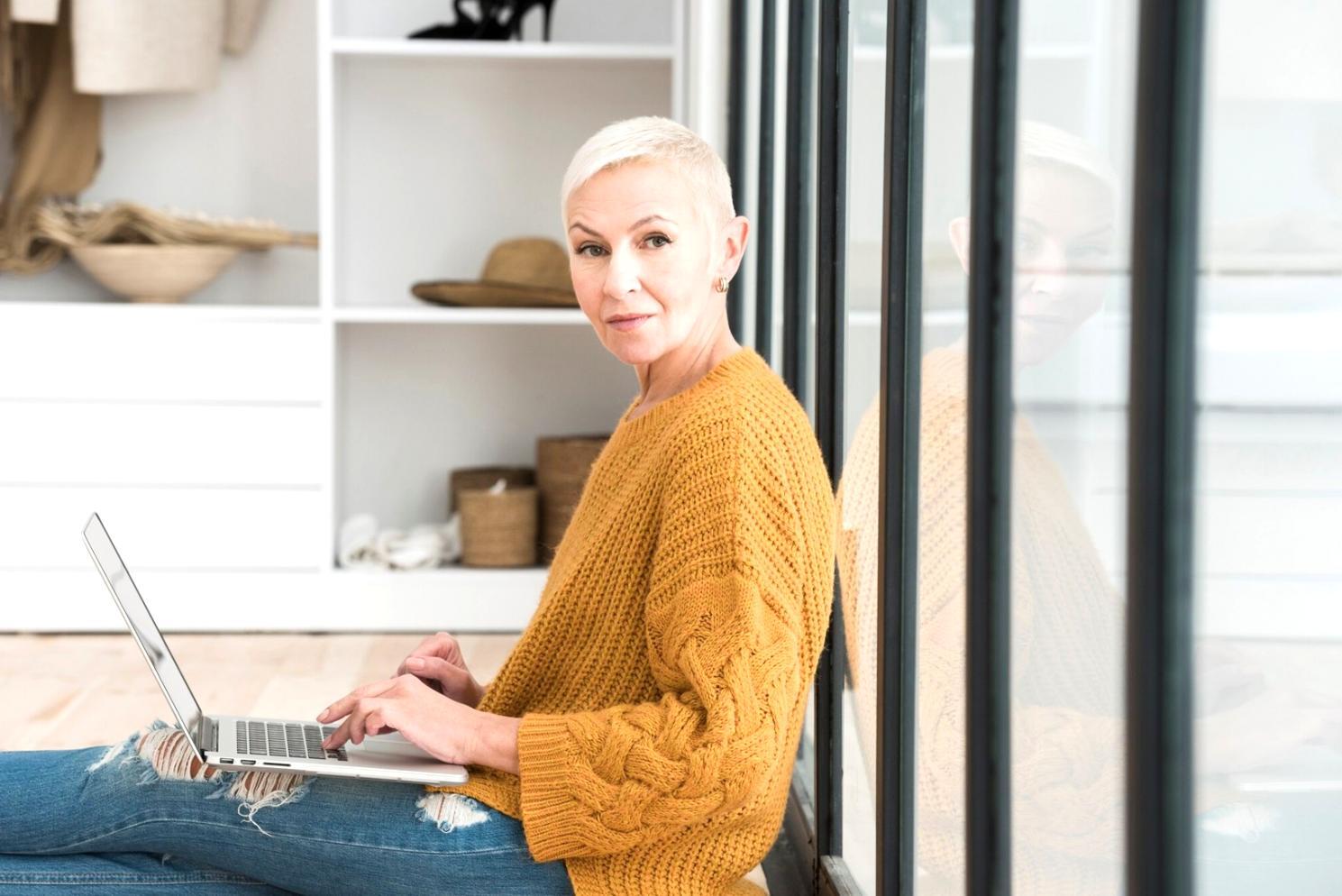 Financial forecasting tools and charts